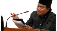KH YUSUF cHUDZORI PENGASUH PONDOK PESANTREN API TEGALREJO