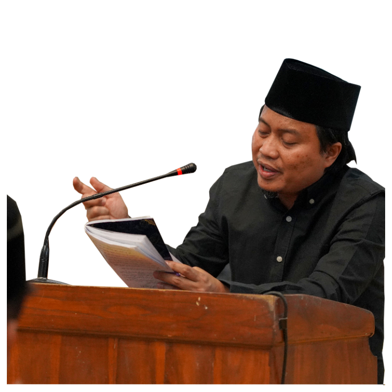 KH YUSUF cHUDZORI PENGASUH PONDOK PESANTREN API TEGALREJO