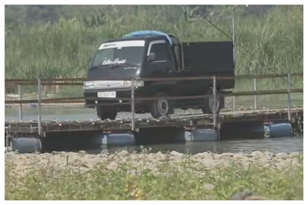 Jembatan Apung Kulon Progo Bantul Mampu Dilalui Mobil hingga 1 Ton. foto Istimewa
