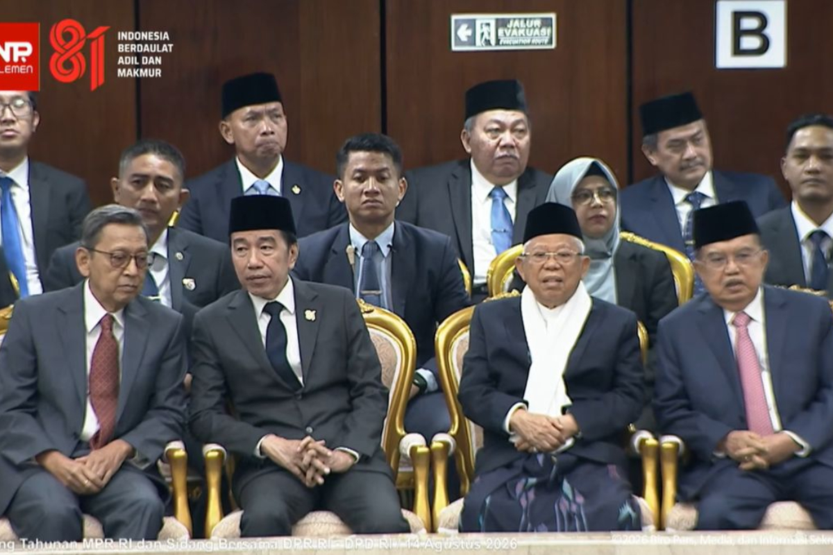 Jokowi Jusuf Kalla Boediono hingga sejumlah menteri dan pimpinan lembaga negara hadir di Sidang Tahunan MPR 2026