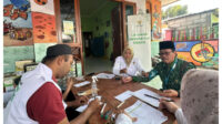 Layanan cek kesehatan gratis Baznas di depan Gedung Serba Guna KH Hasbullah Said Jumat 28 8. Foto istimewa