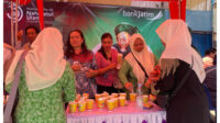 Posko Ramah Muktamirin di depan AFCO Mojokrapak Kecamatan Tembelang Jombang. Foto ist