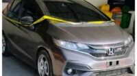 Mobil Honda Jazz milik Candra Waskito (25), Pemilik Konter Amabarawa Korban Perampokan. (Foto _ Istimewa) mobil Honda Jazz milik Candra Waskito 25 Pemilik Konter Amabarawa Korban Perampokan. Foto Istimewa