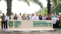 Moh Jumhur Hidayat meresmikan kebun percobaan agroforestri wakaf hijau Universitas Islam Sumatera Utara UISU Medan Sabtu 5 September 2026