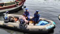Tim SAR mencari nelayan asal Tayu yang tenggelam di perairan Pecangaan Juwana Kabupaten Pati